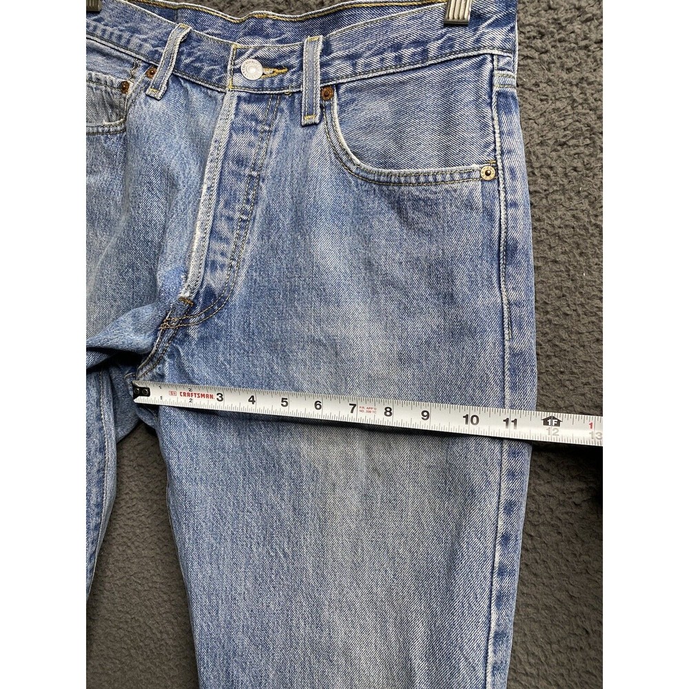 Vintage Y2K Levi's 501 Button Fly Denim Jeans (measured 32x34) Light Wash - Picture 10 of 16